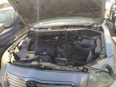 TOYOTA AVENSIS BERLINA (T25)