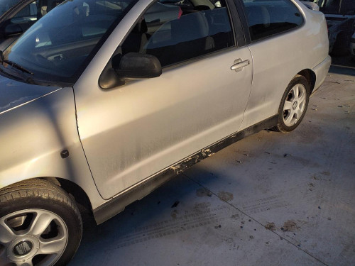  SEAT CORDOBA BERLINA (6K2) 