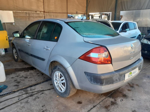  RENAULT MEGANE II CLASSIC BERLINA 