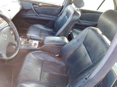 MERCEDES-BENZ CLASE E (BM 210) BERLINA