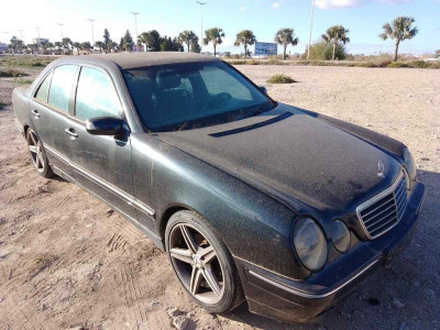 MERCEDES-BENZ CLASE E (BM 210) BERLINA