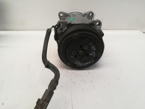  COMPRESOR AIRE ACONDICIONADO 