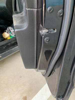 CERRADURA PUERTA DELANTERA DERECHA