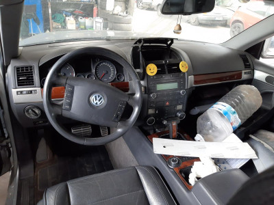 VOLKSWAGEN TOUAREG (7L6)