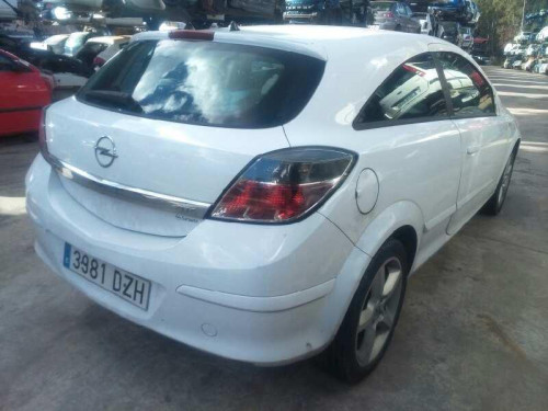  OPEL ASTRA H GTC 