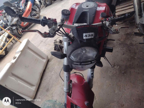  DUCATI MONSTER 1100 