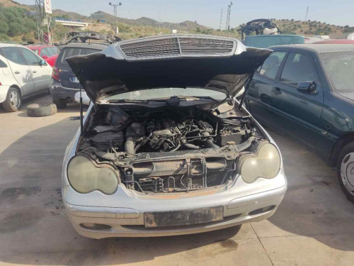  MERCEDES-BENZ CLASE C (BM 203) BERLINA 