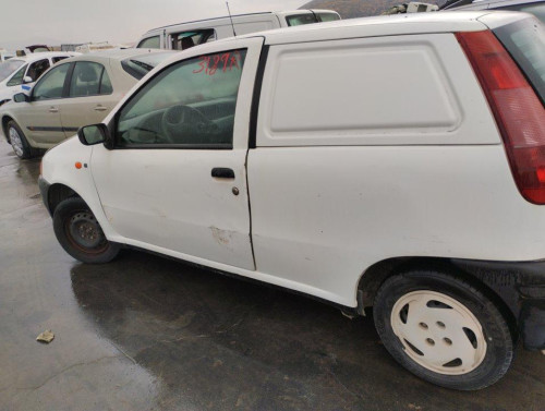  FIAT I PUNTO (176) BERLINA 
