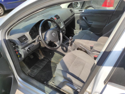 VOLKSWAGEN GOLF V (1K1)(10.2003)