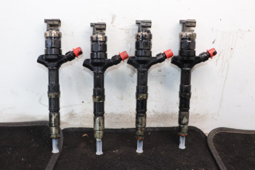  INYECTOR, TOYOTA, AVENSIS BERLINA (T25) 