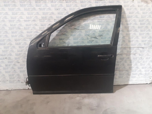  PUERTA DELANTERA IZQUIERDA 