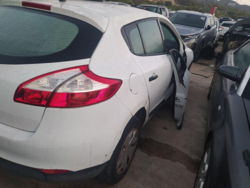 PARAGOLPES TRASERO RENAULT MEGANE III BERLINA 5P 