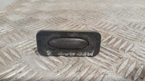 CERRADURA MALETERO / PORTON 