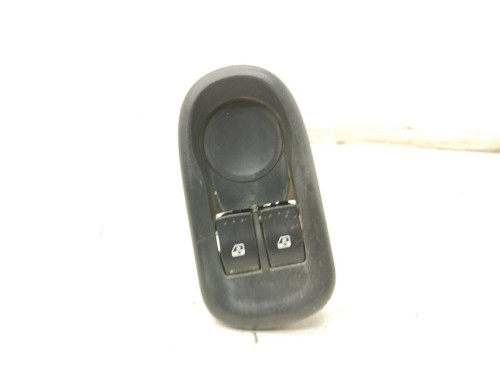 MANDO ELEVALUNAS DELANTERO IZQUIERDO Renault KANGOO II (F/KW0) 