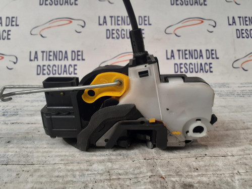  CERRADURA PUERTA DELANTERA IZQUIERDA 