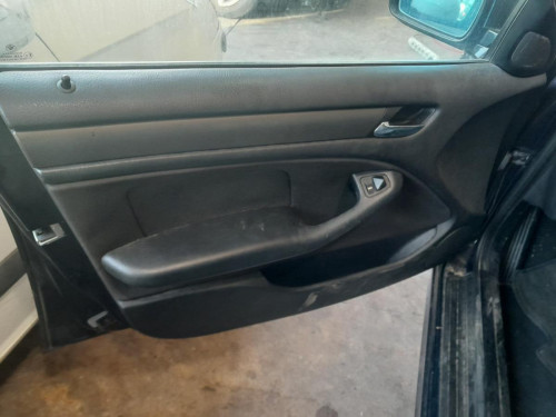  BMW SERIE 3 BERLINA (E46) 