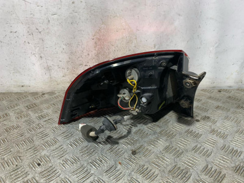 PILOTO TRASERO DERECHO 