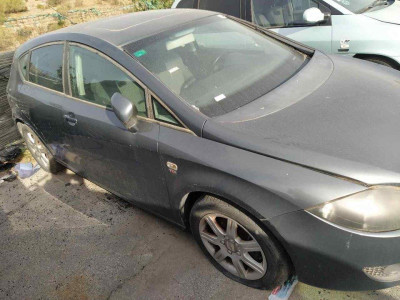 SEAT LEON (1P1)