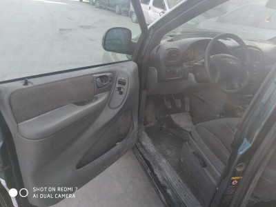CHRYSLER VOYAGER (RG)