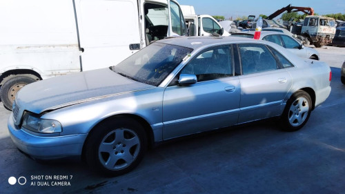  AUDI A8 (D2) 