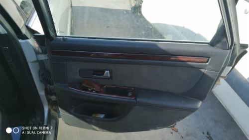  AUDI A8 (D2) 