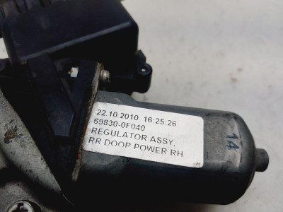 ELEVALUNAS TRASERO DERECHO, Toyota, VERSO (AUR2/ZGR2)