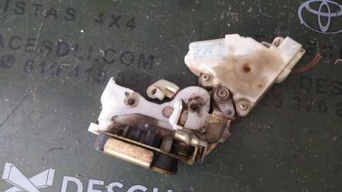 CERRADURA PUERTA TRASERA DERECHA Nissan TERRANO II (R20) 