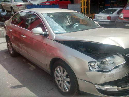  VOLKSWAGEN PASSAT BERLINA (3C2) 