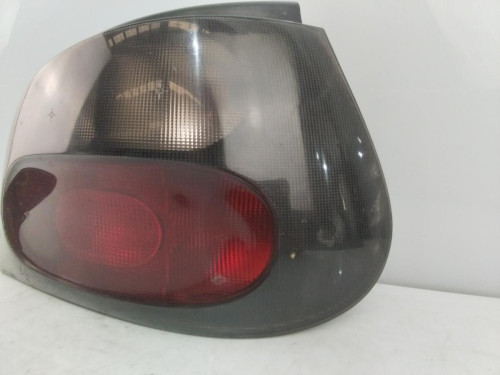 PILOTO TRASERO DERECHO Renault MEGANE I BERL./ BERL. CON PORTÓN (BA0) 