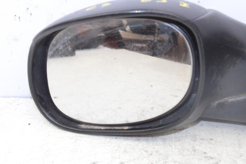RETROVISOR IZQUIERDO 