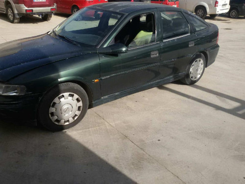  OPEL VECTRA B BERLINA 