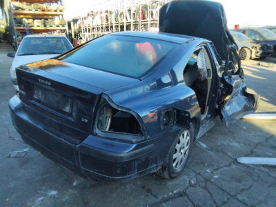 VOLVO S60 BERLINA