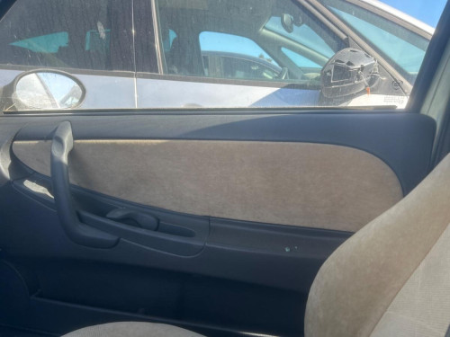 GUARNECIDO PUERTA DELANTERA DERECHA Lancia Y 