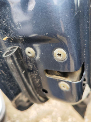 CERRADURA PUERTA TRASERA IZQUIERDA