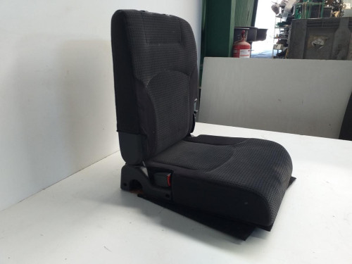  ASIENTOS TERCERA FILA MITSUBISHI GRANDIS (NA0W) 