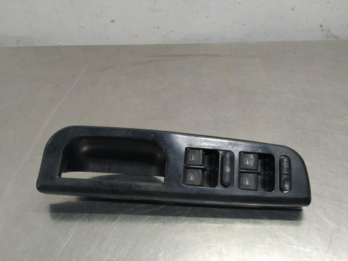 MANDO ELEVALUNAS DELANTERO IZQUIERDO Volkswagen PASSAT BERLINA (3B3) 