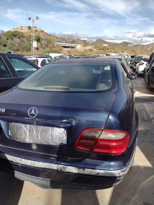MERCEDES-BENZ CLK (BM 208) COUPE