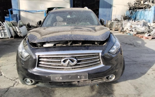  INFINITI QX70 