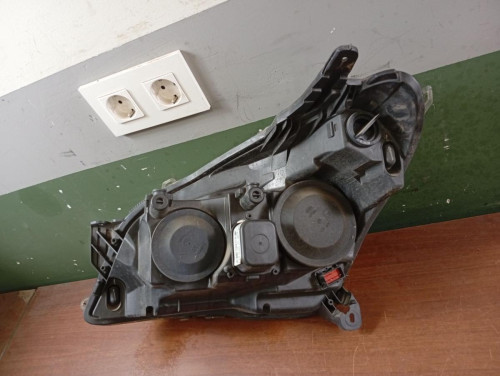 FARO DERECHO Opel ASTRA H BERLINA 