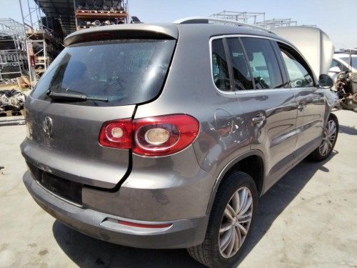  VOLKSWAGEN TIGUAN (5N1) 