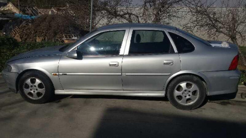  OPEL VECTRA B BERLINA 