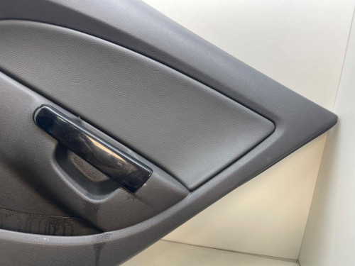 GUARNECIDO PUERTA TRASERA DERECHA Opel CORSA D 