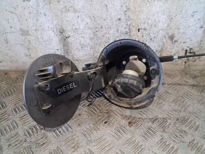 TAPA EXTERIOR COMBUSTIBLE