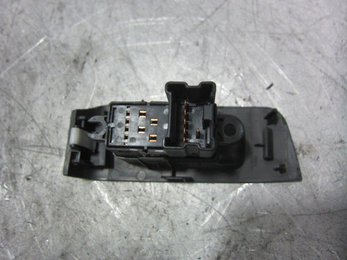  MANDO ELEVALUNAS TRASERO IZQUIERDO Nissan X-TRAIL (T31) 