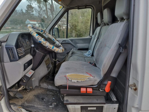 VOLKSWAGEN LT FURGÓN/COMBI 