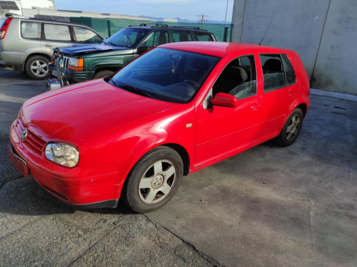 VOLKSWAGEN GOLF IV BERLINA (1J1)(10.1997) — vehículo donante para recambios 