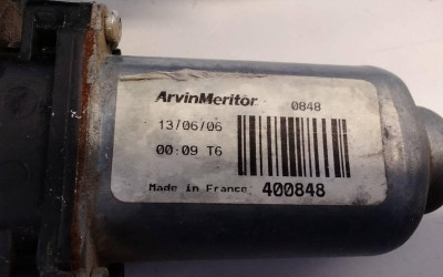 ELEVALUNAS DELANTERO DERECHO, NISSAN, NAVARA PICKUP (D40M)