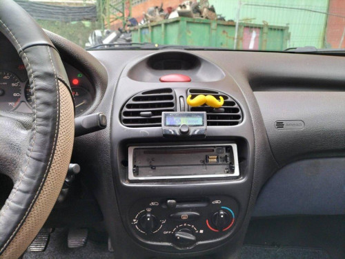PEUGEOT 206 — автомобиль-донор на запчасти 
