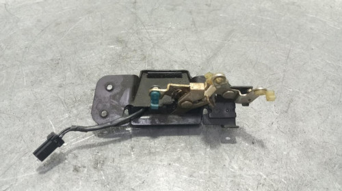 CERRADURA MALETERO / PORTON 
