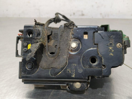  CERRADURA PUERTA DELANTERA DERECHA Volkswagen POLO IV (9N1) 